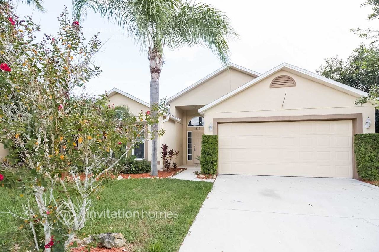 839 Delfino Pl - Photo 2 of 16