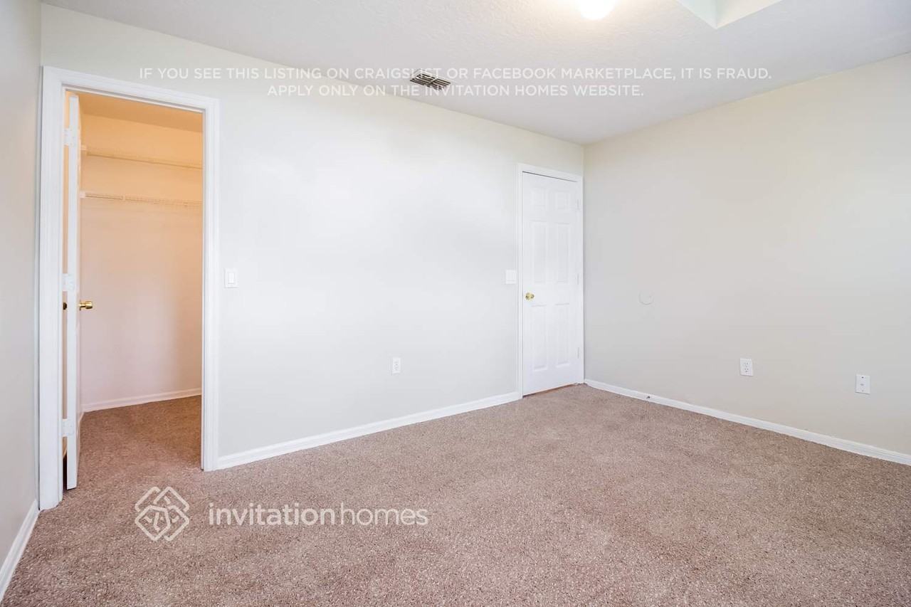 839 Delfino Pl - Photo 6 of 16