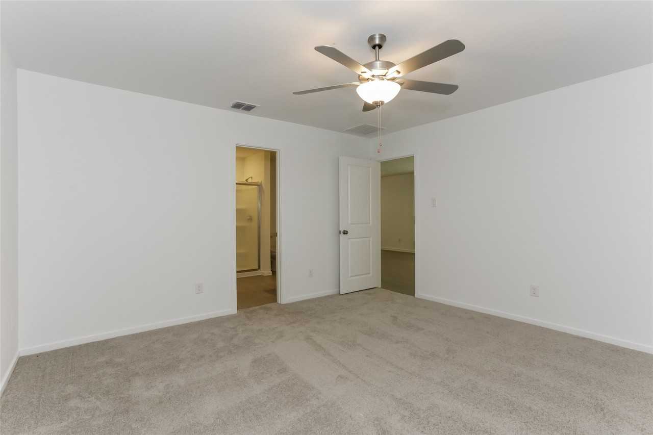 15229 Rangeland Rd - Photo 5 of 13