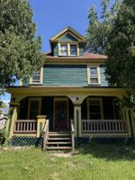 featured image of 703 Valley Dr #1