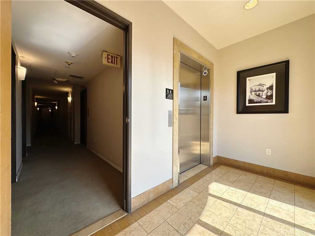 320 S Willaman Dr Apt 402 - Photo 3 of 29