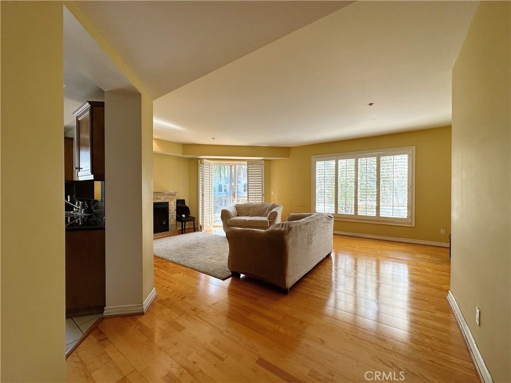 320 S Willaman Dr Apt 402 - Photo 7 of 29