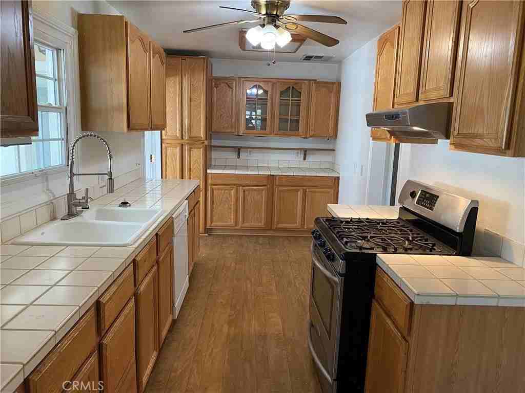 727 E Palm Ave - Photo 5 of 20
