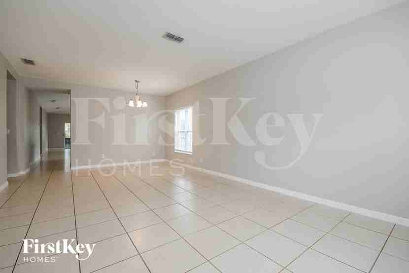 643 Andalusia Loop - Photo 4 of 19