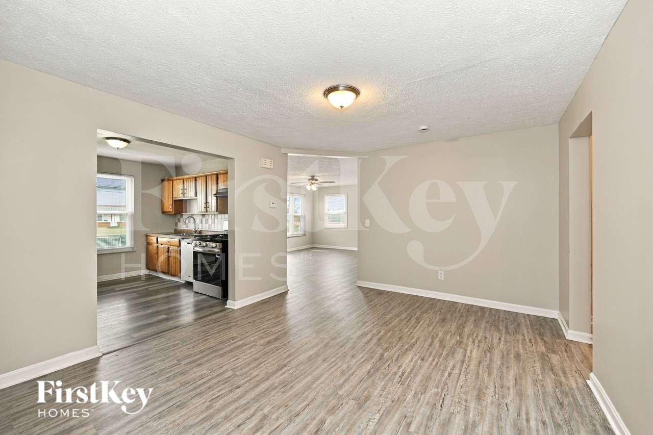 2665 Barthas Pl - Photo 2 of 16