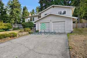 featured image of 16017 Ne 106th St