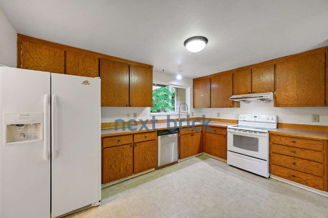 16017 Ne 106th St - Photo 5 of 25