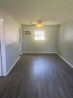 featured image of 208 E Reagan Ave #208