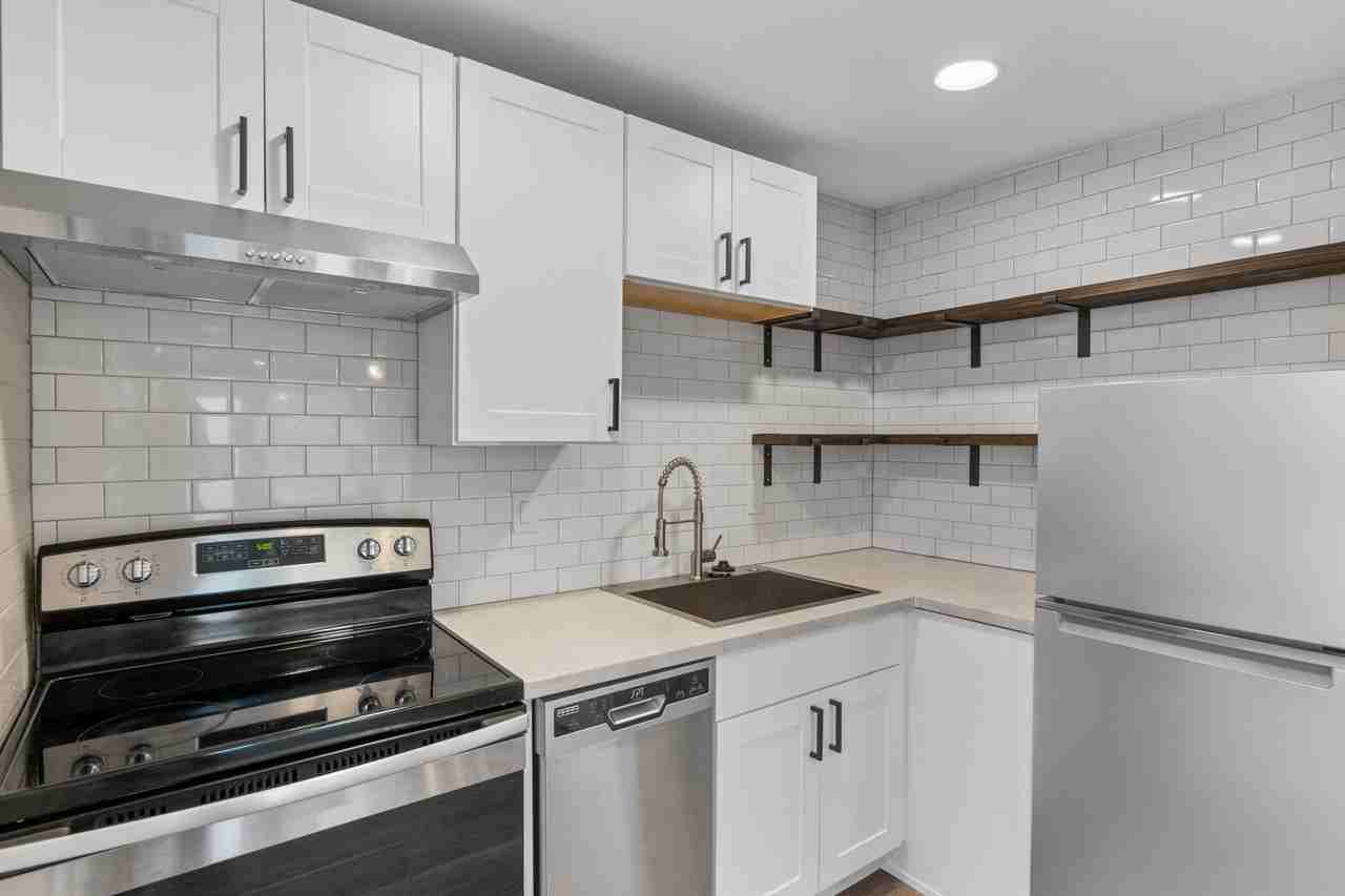 1606 E Catalina Dr #G - Photo 5 of 18