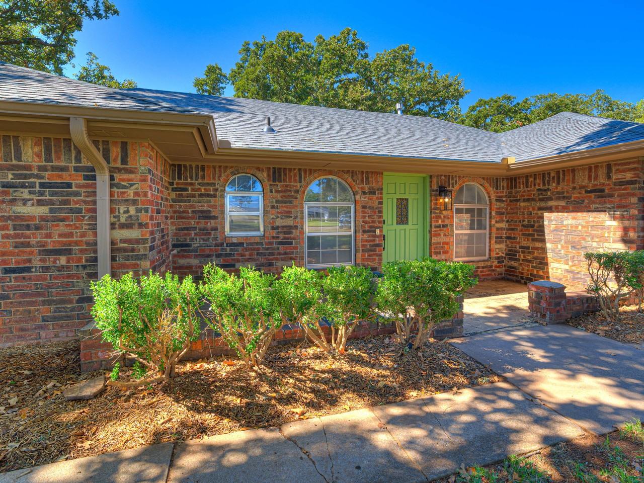 107 Clador Dr - Photo 2 of 21