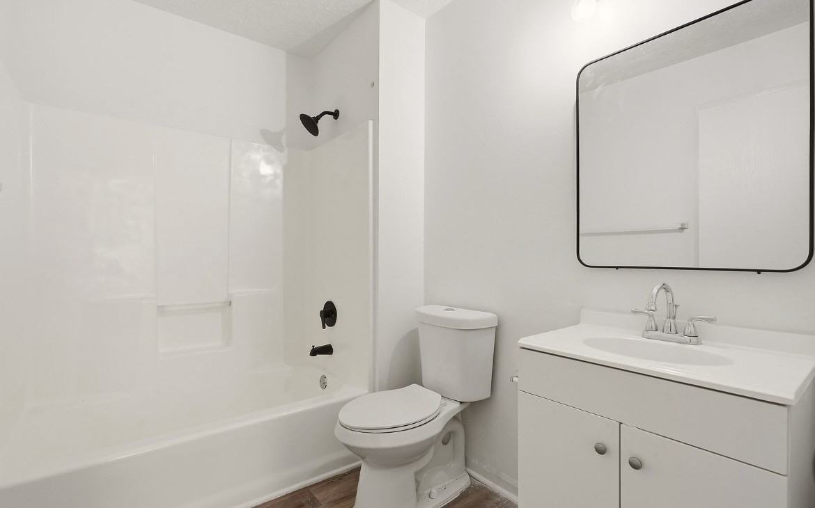 621 E 115th St - Photo 6 of 15