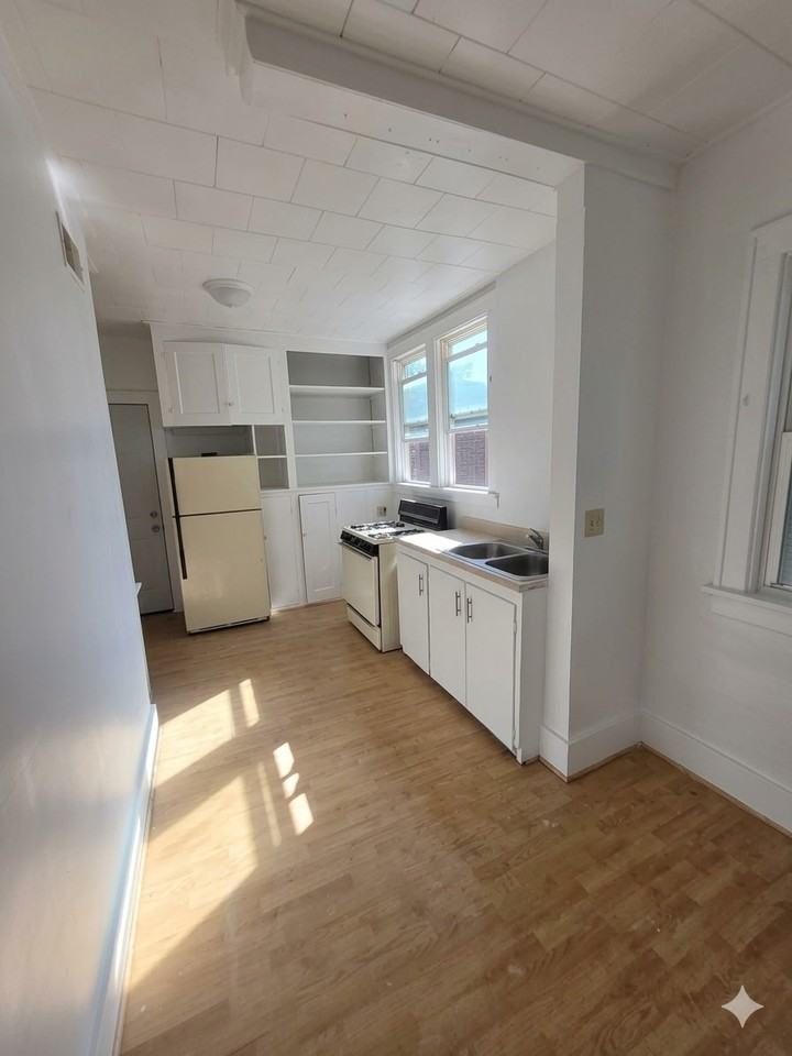 316 N Broad St #4 - Photo 2 of 8