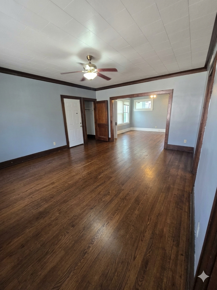 316 N Broad St #4 - Photo 3 of 8