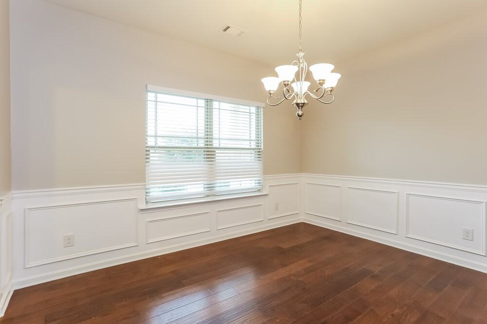 677 Rockingham Dr - Photo 7 of 17