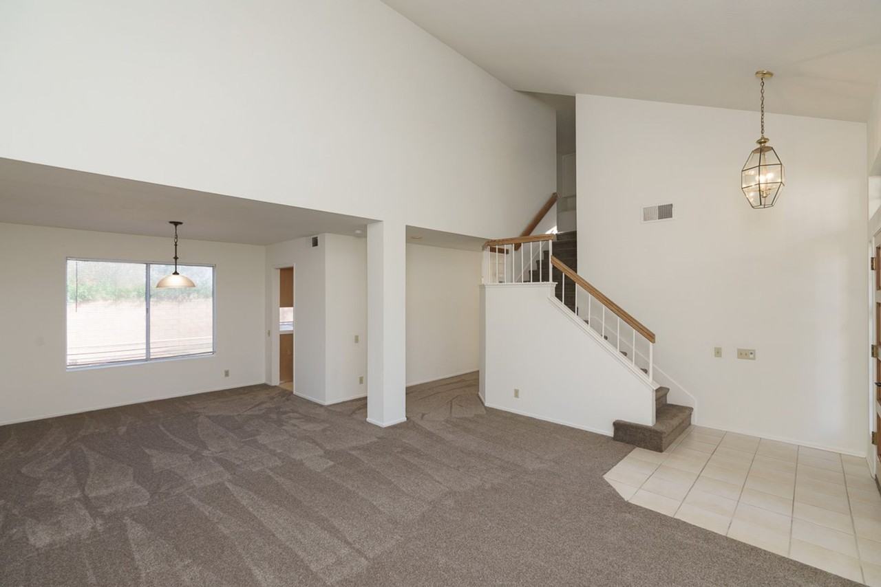 2174 Shadetree Ln - Photo 5 of 31