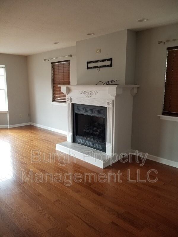 801 Wingate Dr - Photo 2 of 17