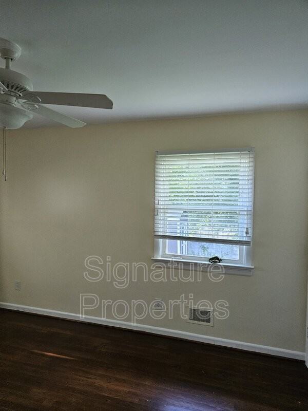 9302 Huron Ave - Photo 5 of 18