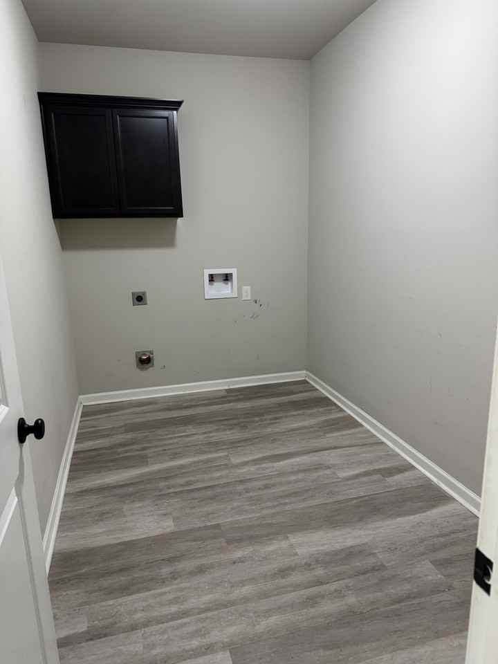 111 Saint Daria St #111 - Photo 6 of 12