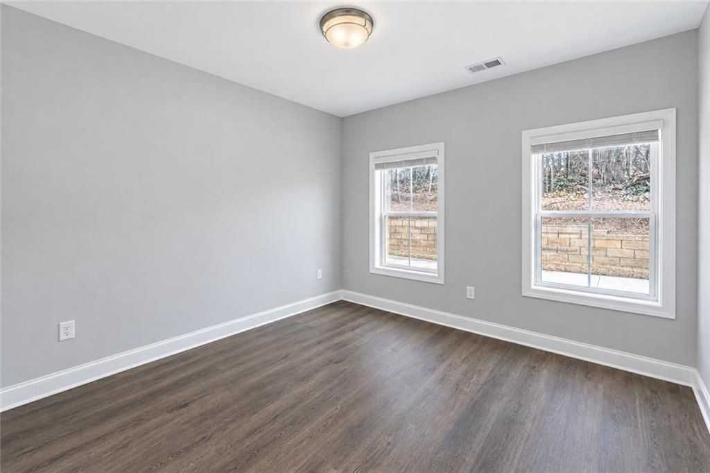 1375 Walking Way Se - Photo 5 of 47