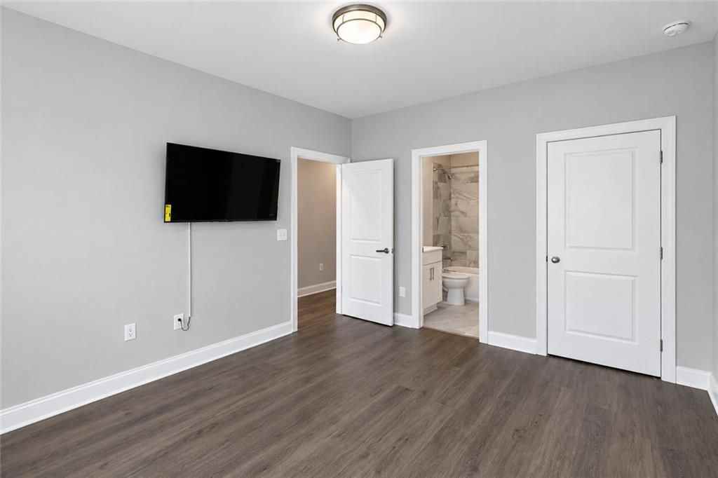 1375 Walking Way Se - Photo 7 of 47