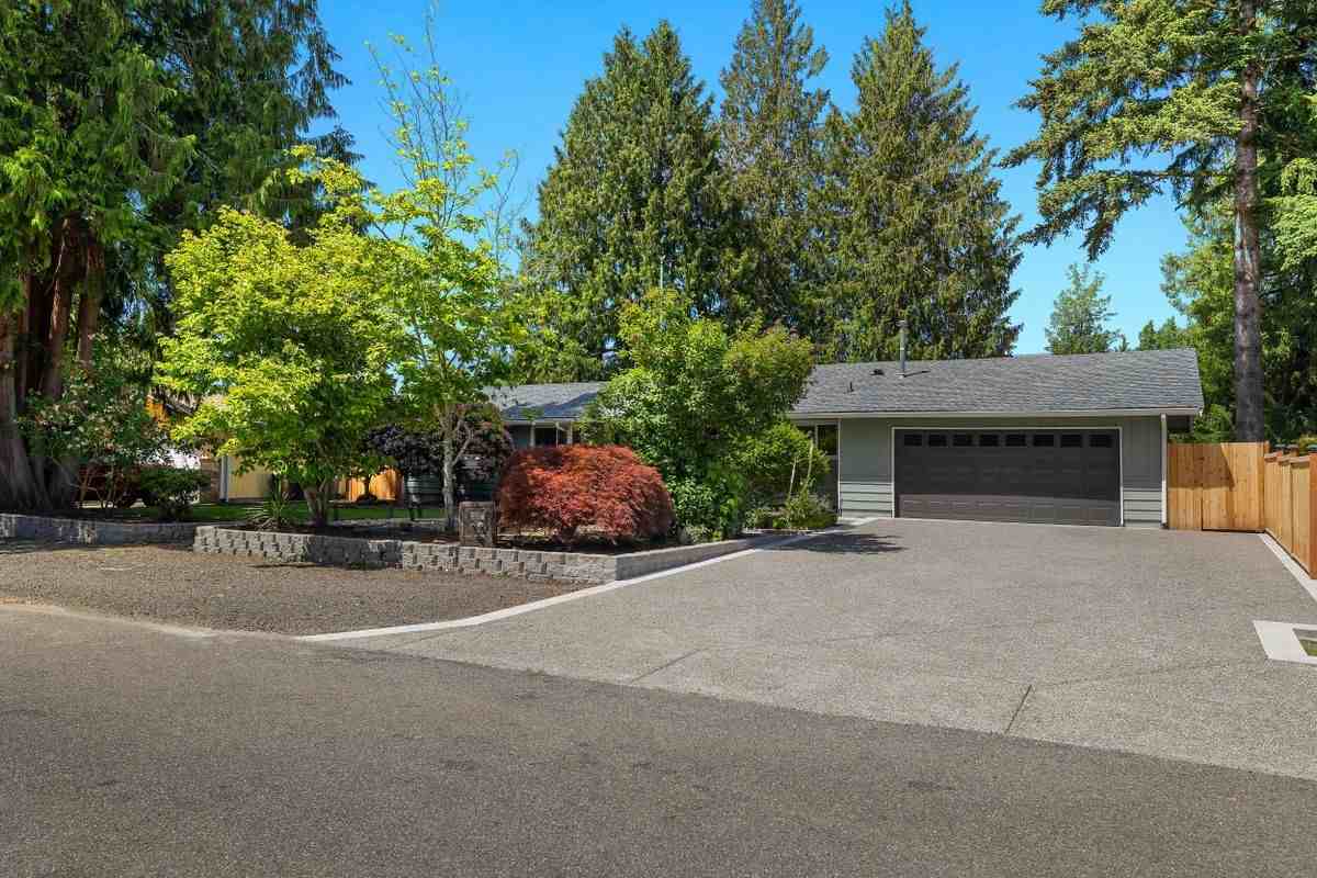4104 60th Ave Sw - Photo 4 of 37
