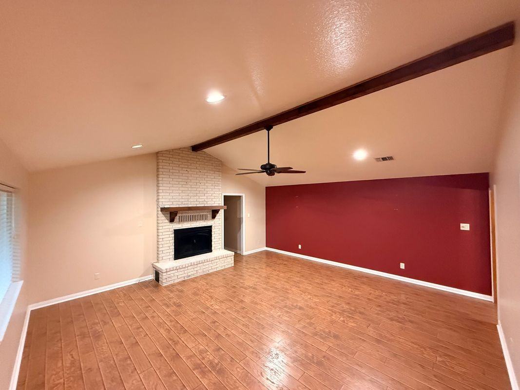 2947 Turtle Creek Dr - Photo 2 of 13
