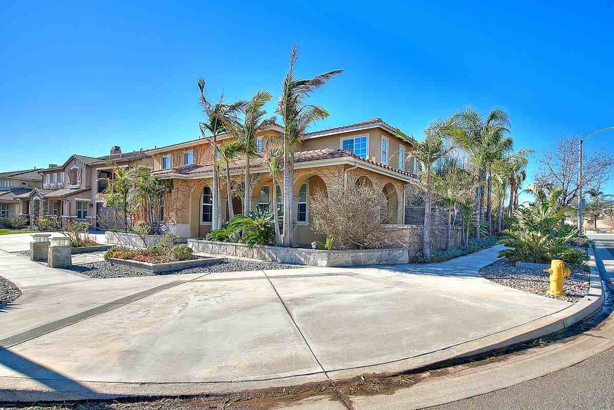 7400 Sonoma Creek Ct - Photo 3 of 50