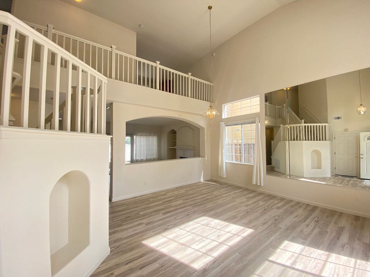 24962 Plum Tree St - Photo 7 of 29