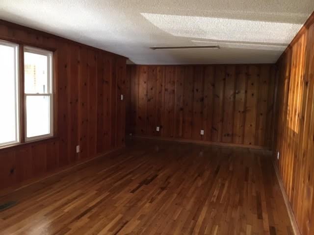 1399 Franklin Rd - Photo 3 of 29