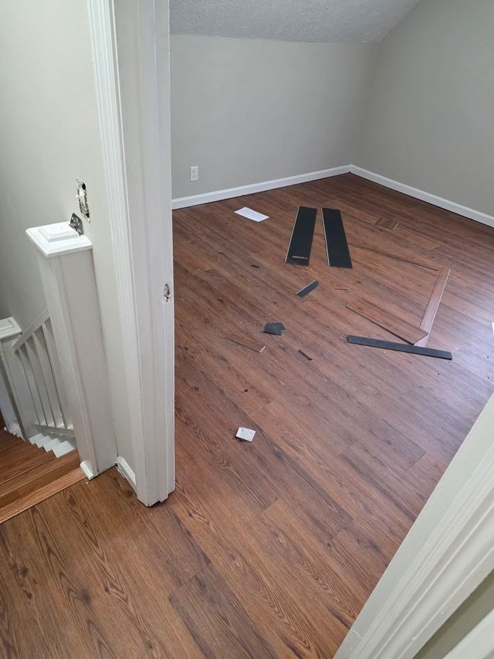 504 Debbie Dr - Photo 3 of 20