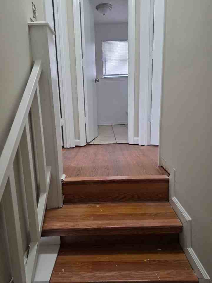 504 Debbie Dr - Photo 7 of 20