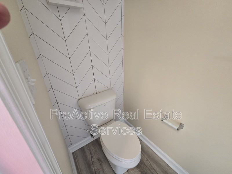 2008 Paramont Ave - Photo 7 of 24