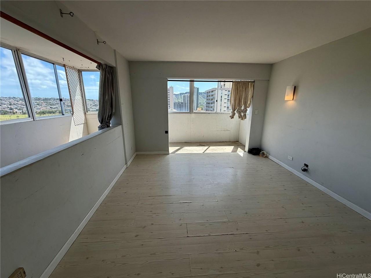2421 Ala Wai Blvd #1901 - Photo 7 of 21