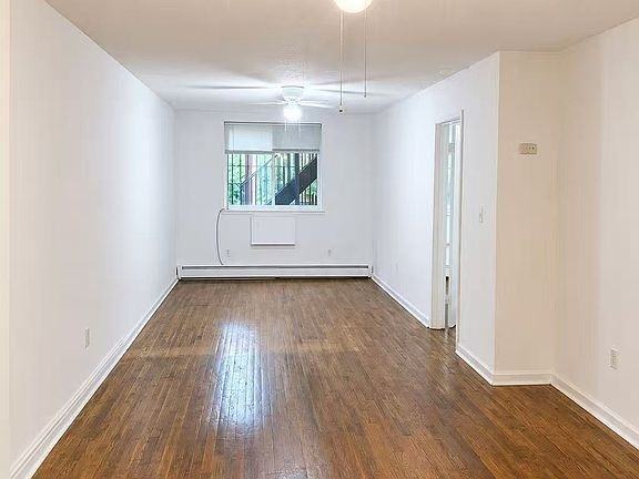 1392 Bristow St - Photo 2 of 4