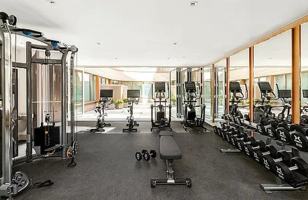 featured image of 208 Delancey St