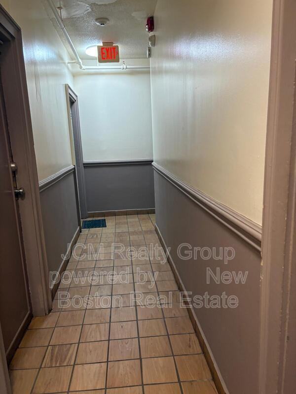 185 Green St #31-3rdFL - Photo 6 of 9