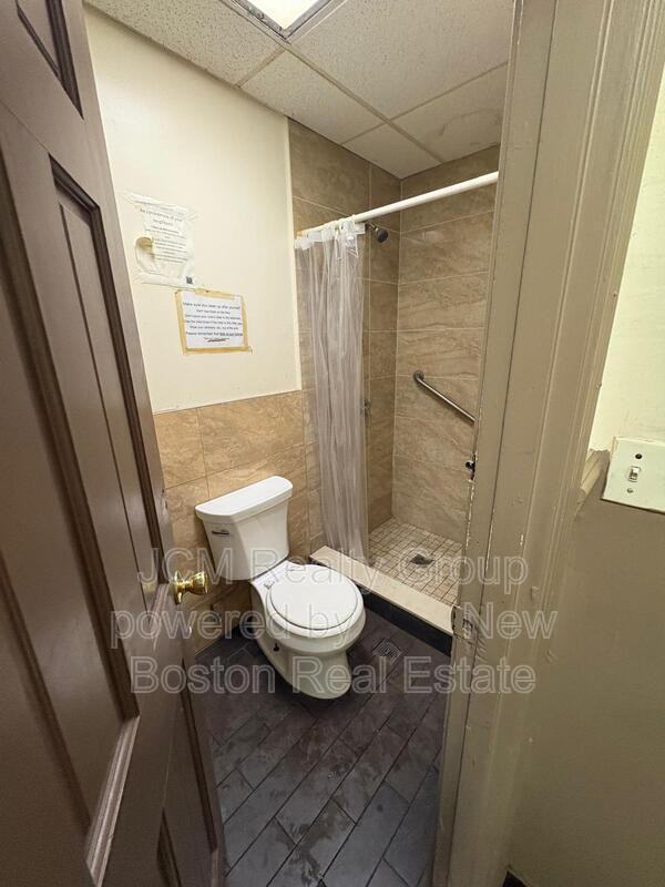 191 Green St #123 - Photo 6 of 11