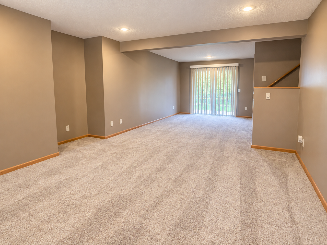 18216 Warbler Ln - Photo 4 of 12