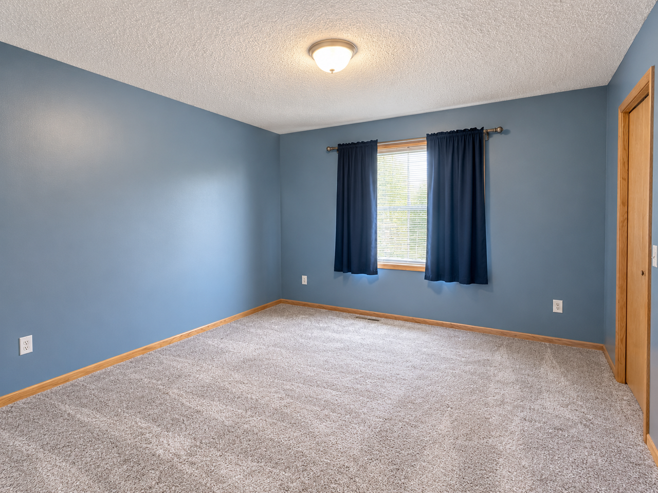 18216 Warbler Ln - Photo 5 of 12