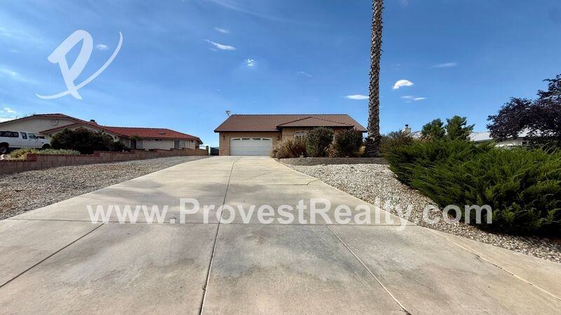 7146 Amanda Way - Photo 2 of 33
