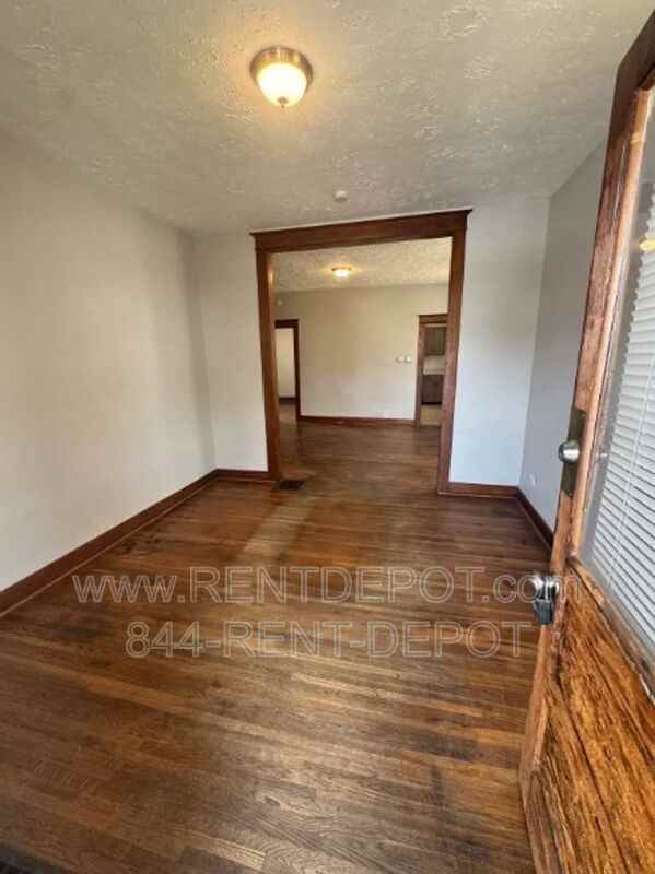 1731 S Kerth Ave - Photo 2 of 11