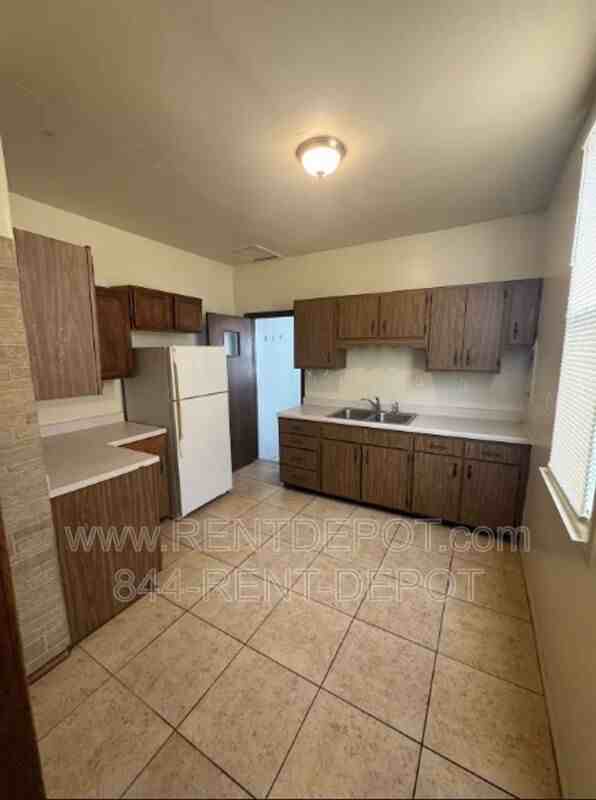 1731 S Kerth Ave - Photo 3 of 11