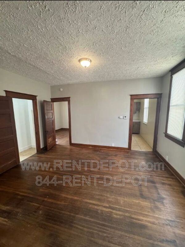 1731 S Kerth Ave - Photo 4 of 11