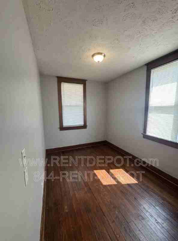 1731 S Kerth Ave - Photo 5 of 11