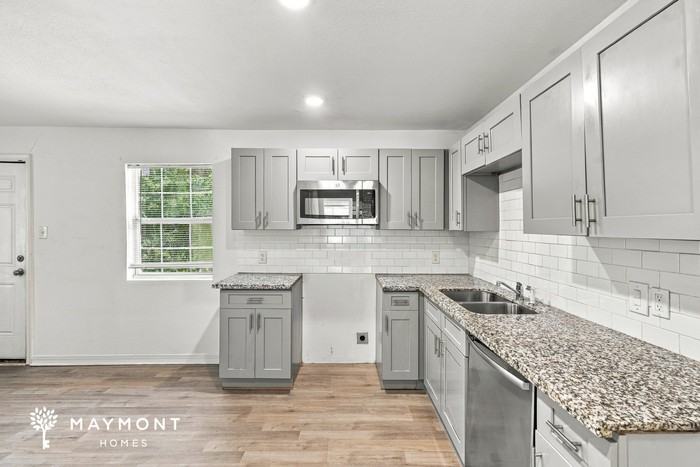 5033 Doolittle Blvd - Photo 6 of 15