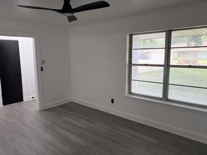 5304 Se 12th St - Photo 5 of 21