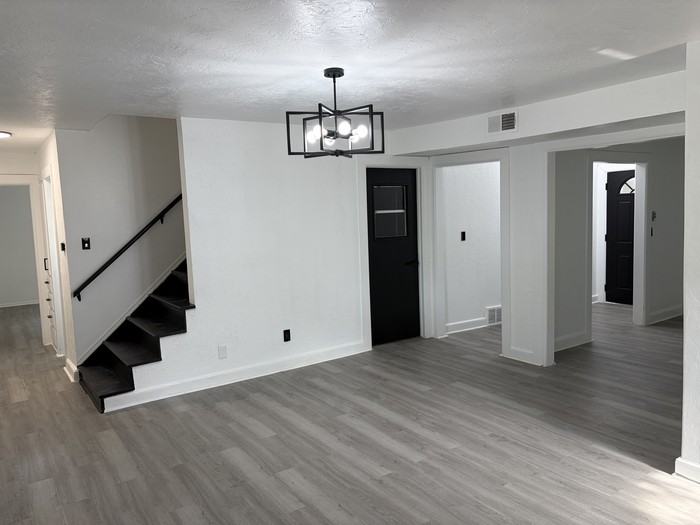 5304 Se 12th St - Photo 6 of 21