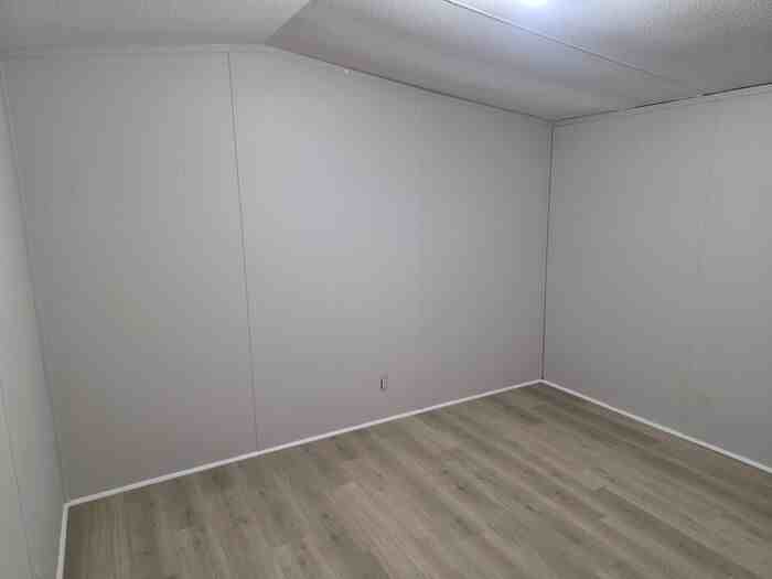 1246 Middlebrook Dr - Photo 4 of 23