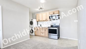 featured image of 2601 E Greenway Rd