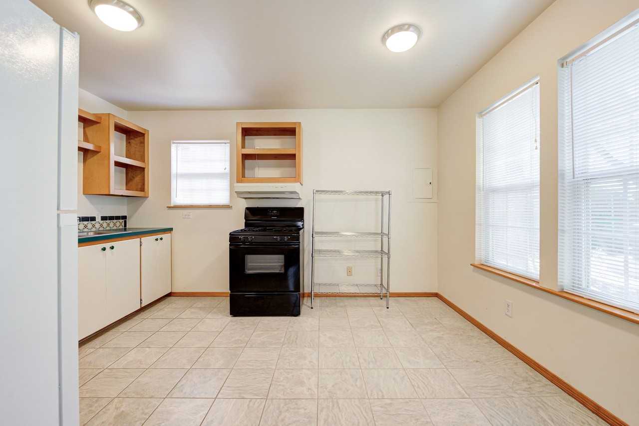 639 S Pickard Ave #1 - Photo 6 of 49